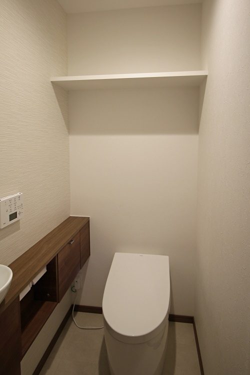 ウォシュレット付きトイレです